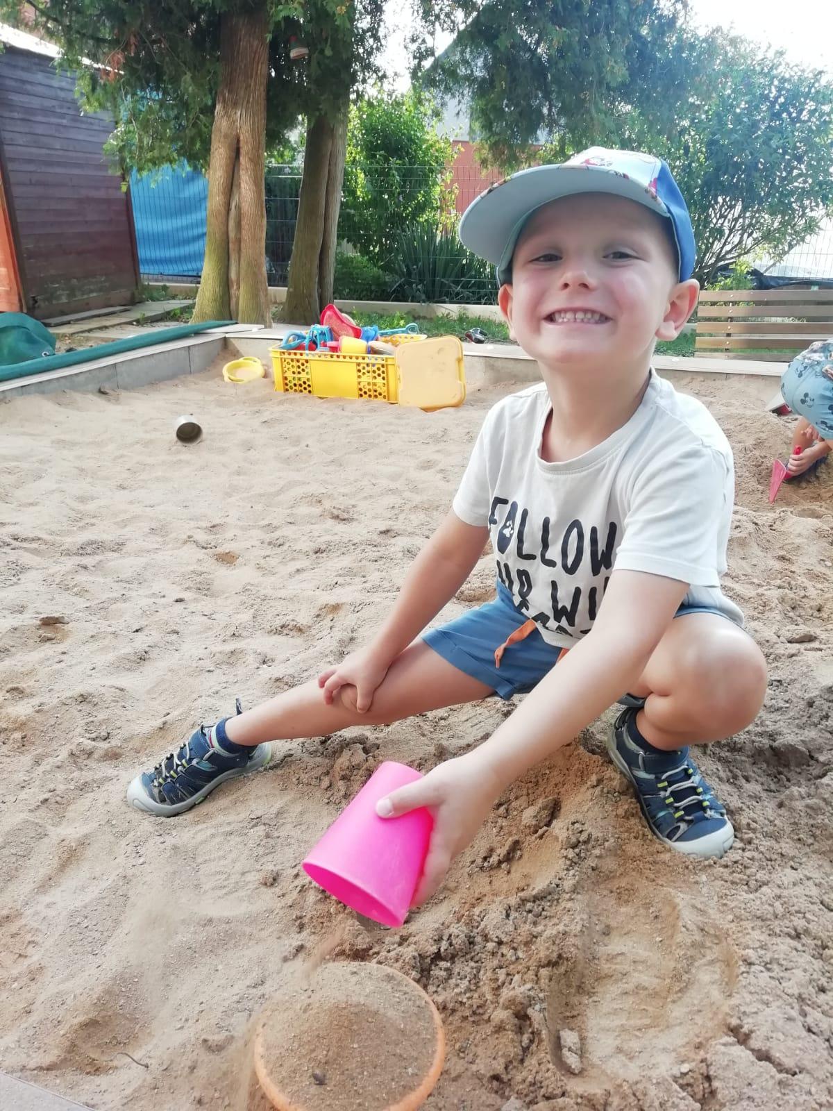 broučci: první dny ve školce :) - 1