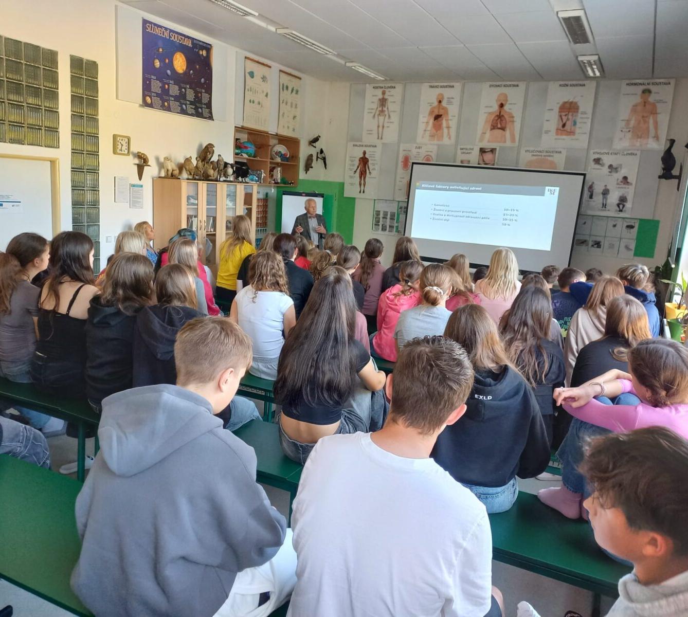 Sport a zdravý životní styl - beseda s prof. Janem Pirkem - 13