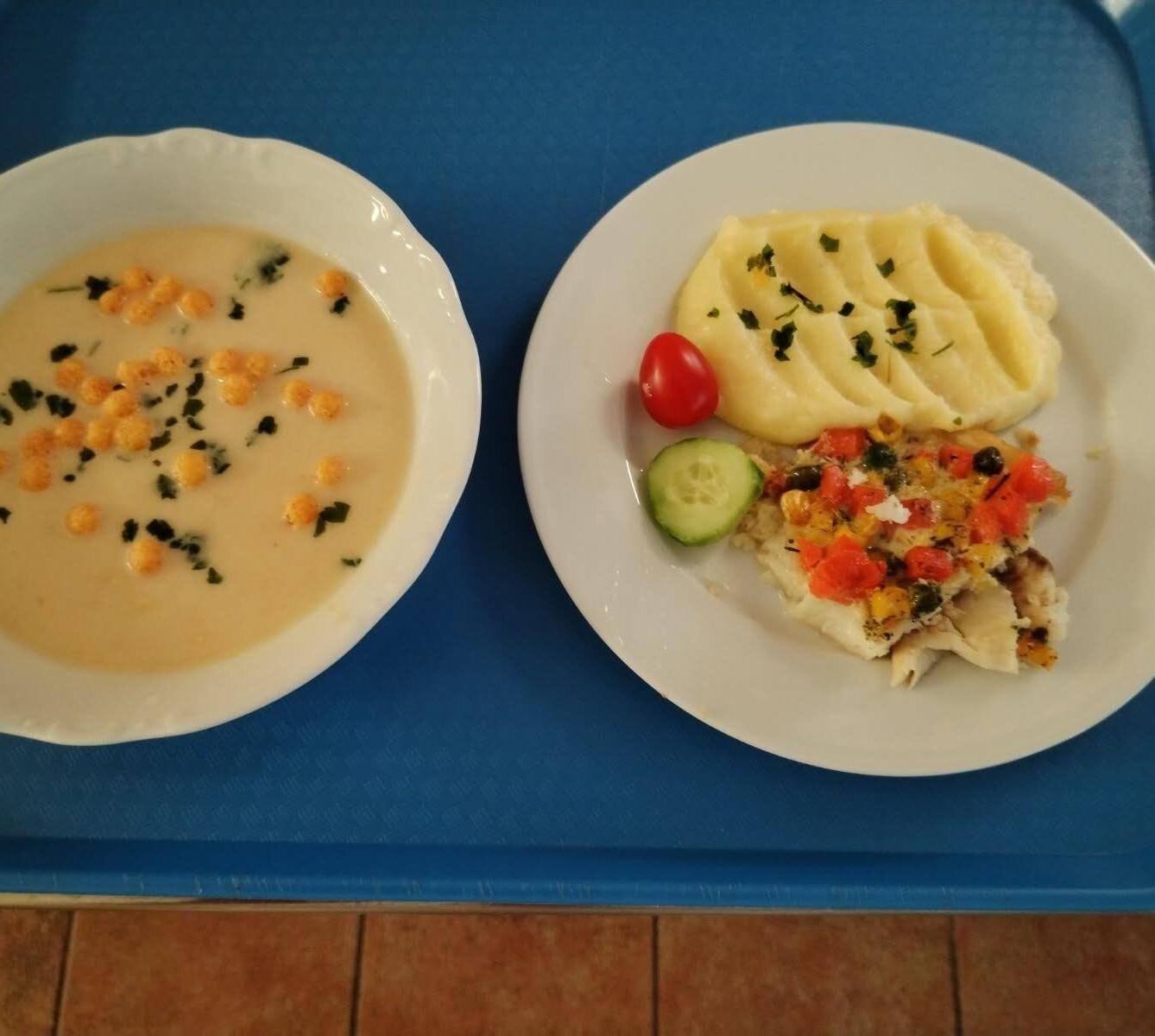 Okénko do školní a školkové kuchyně - 17