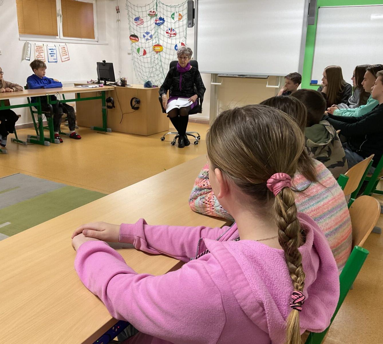 Setkání členů Žákovského parlamentu s paní ředitelkou - 3