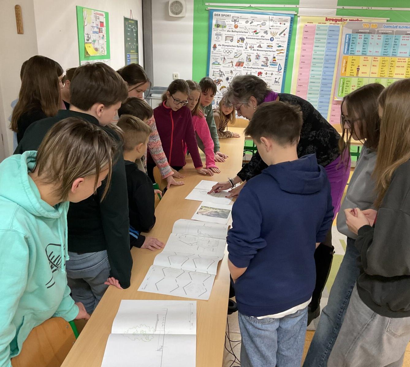 Setkání členů Žákovského parlamentu s paní ředitelkou - 6