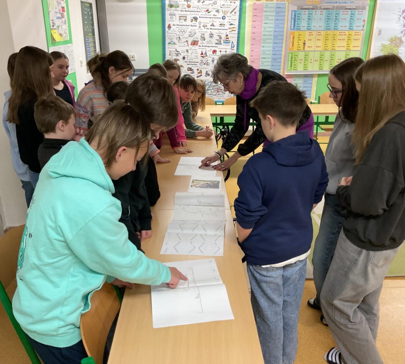 Setkání členů Žákovského parlamentu s paní ředitelkou - 7