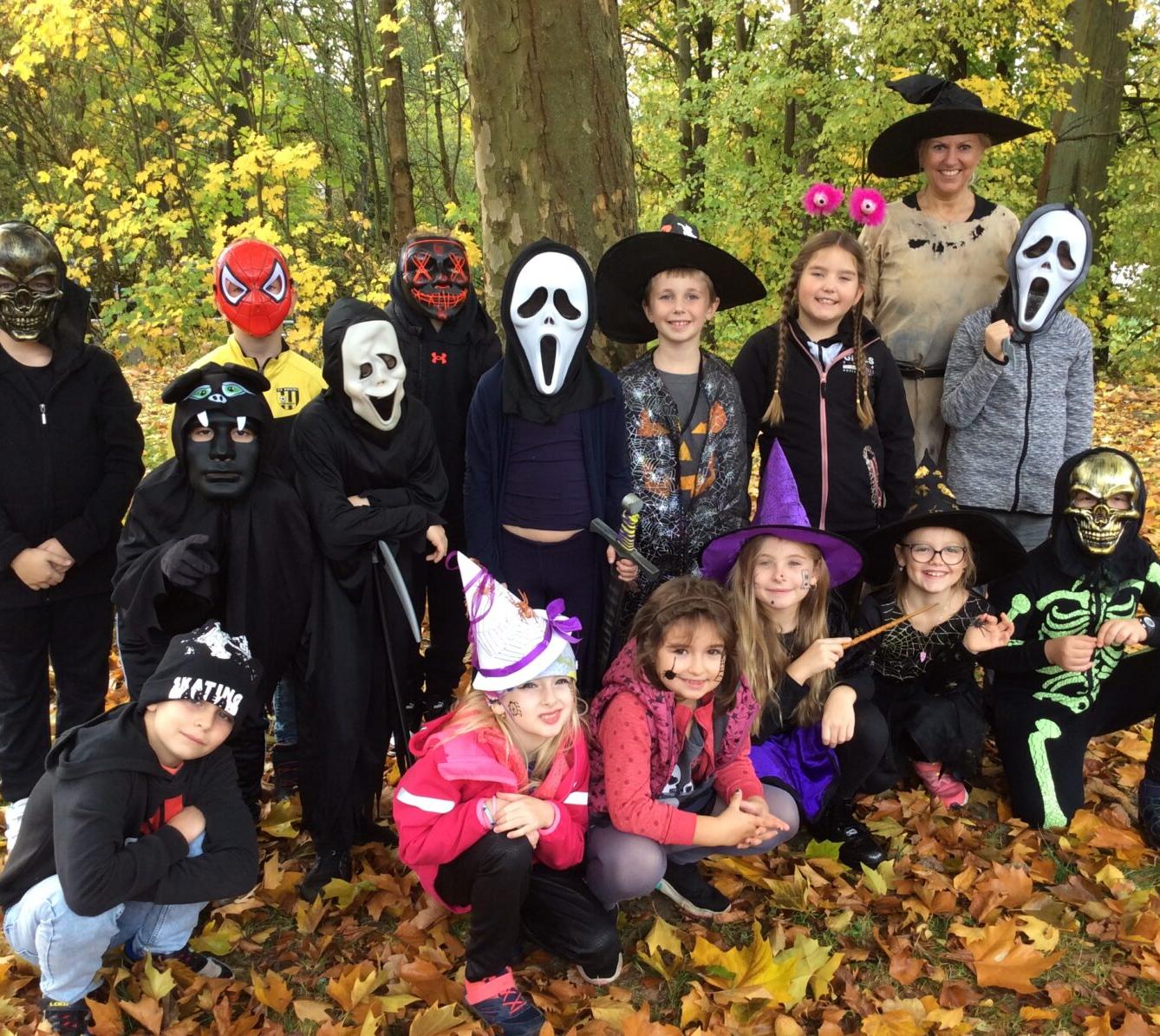 HALLOWEENSKÝ DEN - 15