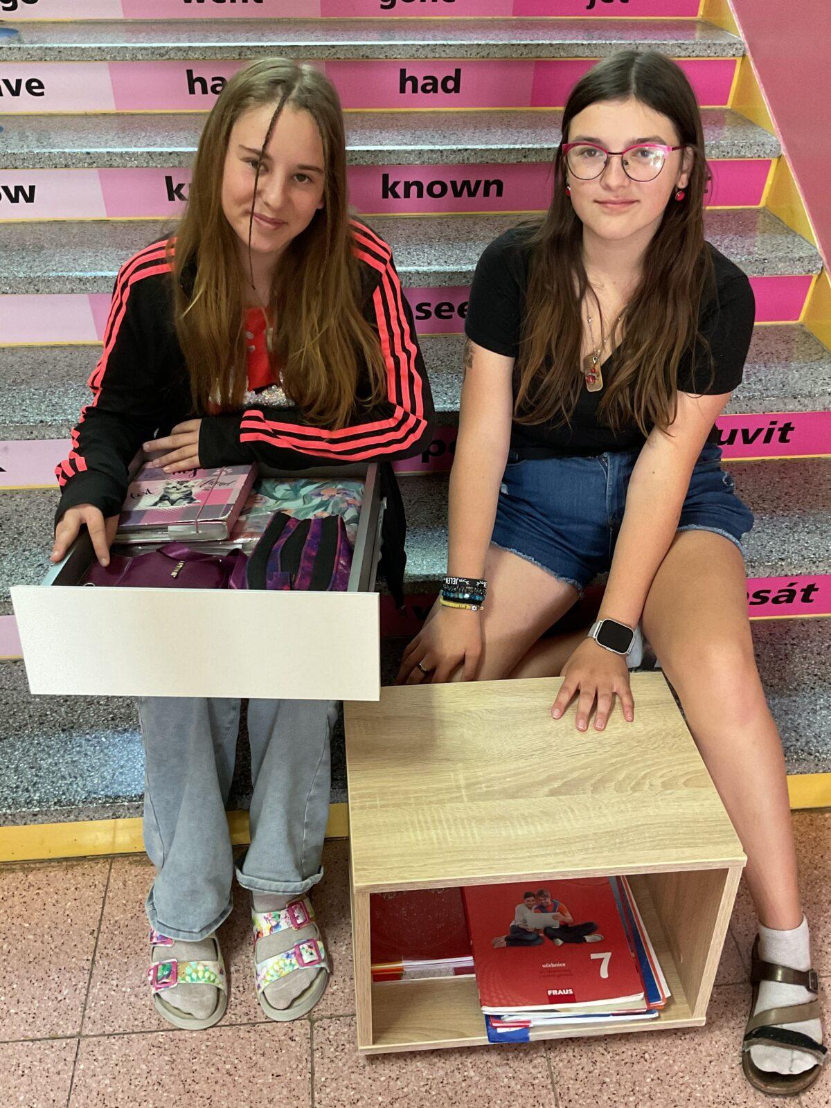 DEN BEZ AKTOVEK - 14