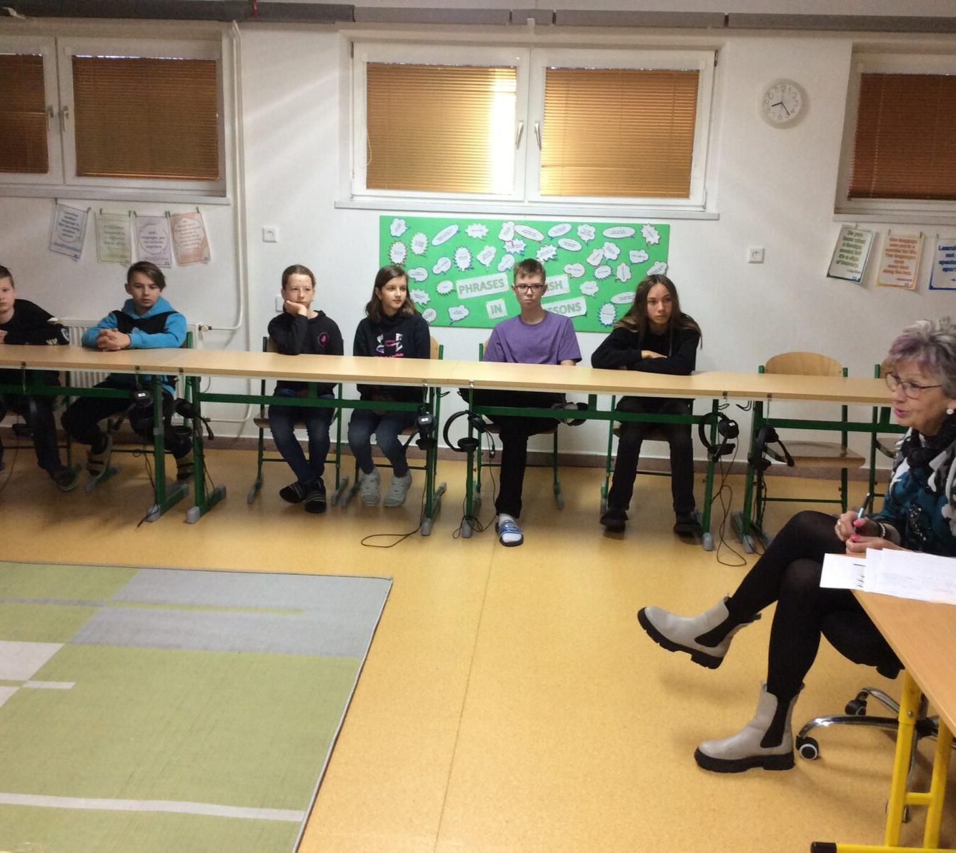 Setkání členů Žákovského parlamentu s paní ředitelkou - 4