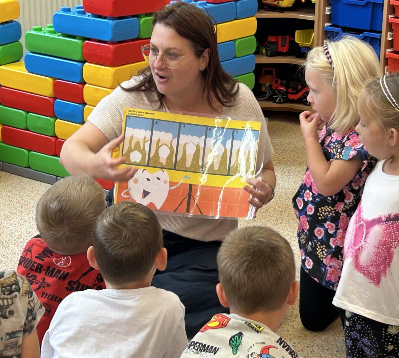 PROGRAM S KNIHOVNICEMI Z ČESKÉ TŘEBOVÉ - VELKÉ ČIŠTĚNÍ ZUBŮ V ZOO - 8