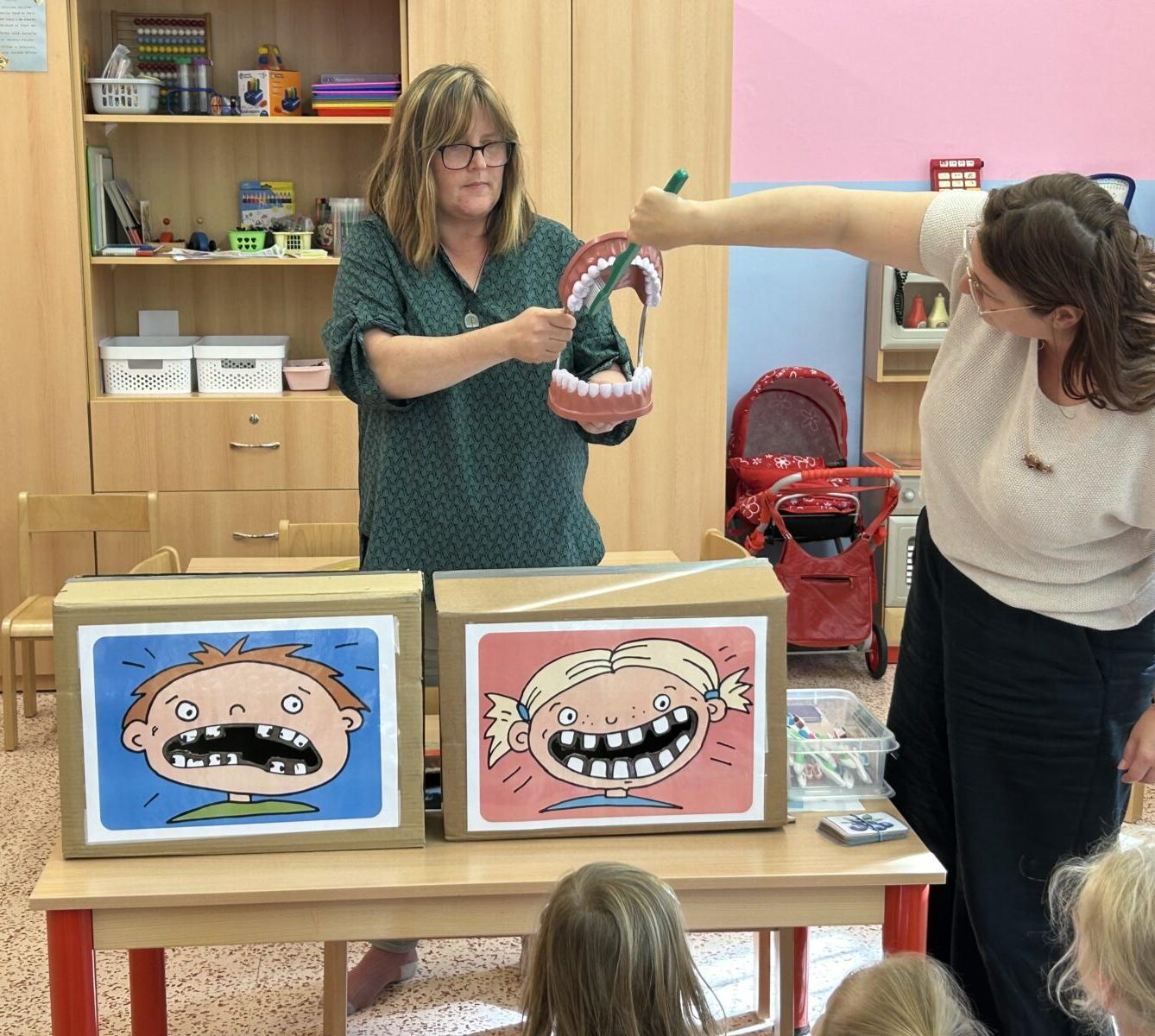 PROGRAM S KNIHOVNICEMI Z ČESKÉ TŘEBOVÉ - VELKÉ ČIŠTĚNÍ ZUBŮ V ZOO - 36