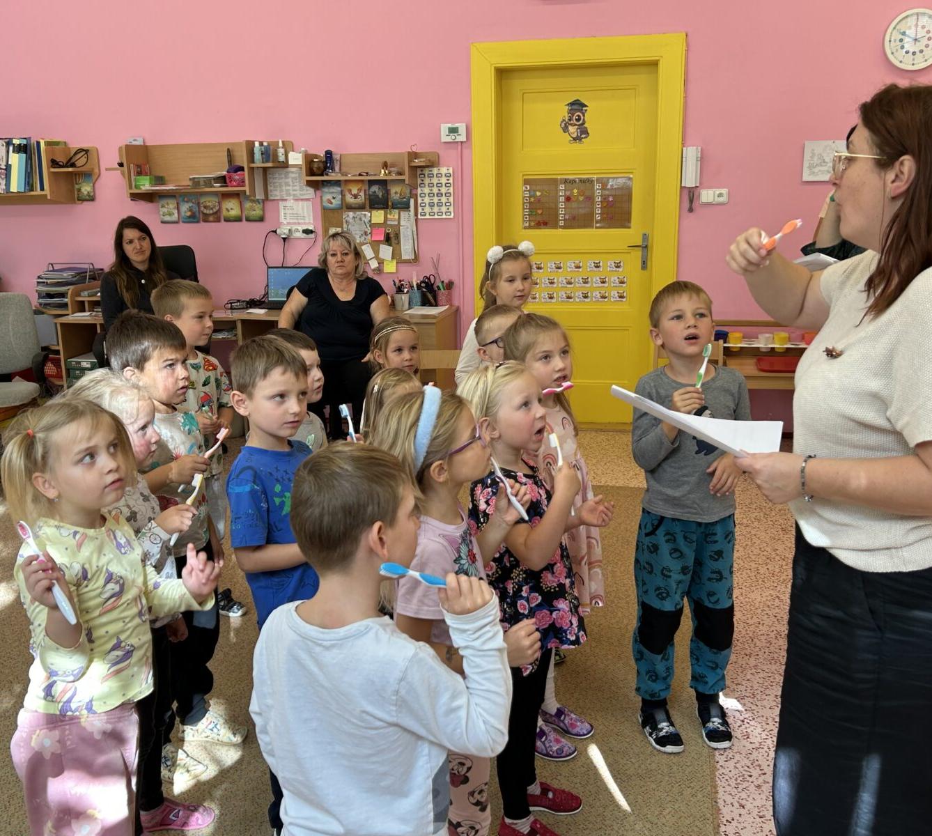 PROGRAM S KNIHOVNICEMI Z ČESKÉ TŘEBOVÉ - VELKÉ ČIŠTĚNÍ ZUBŮ V ZOO - 37