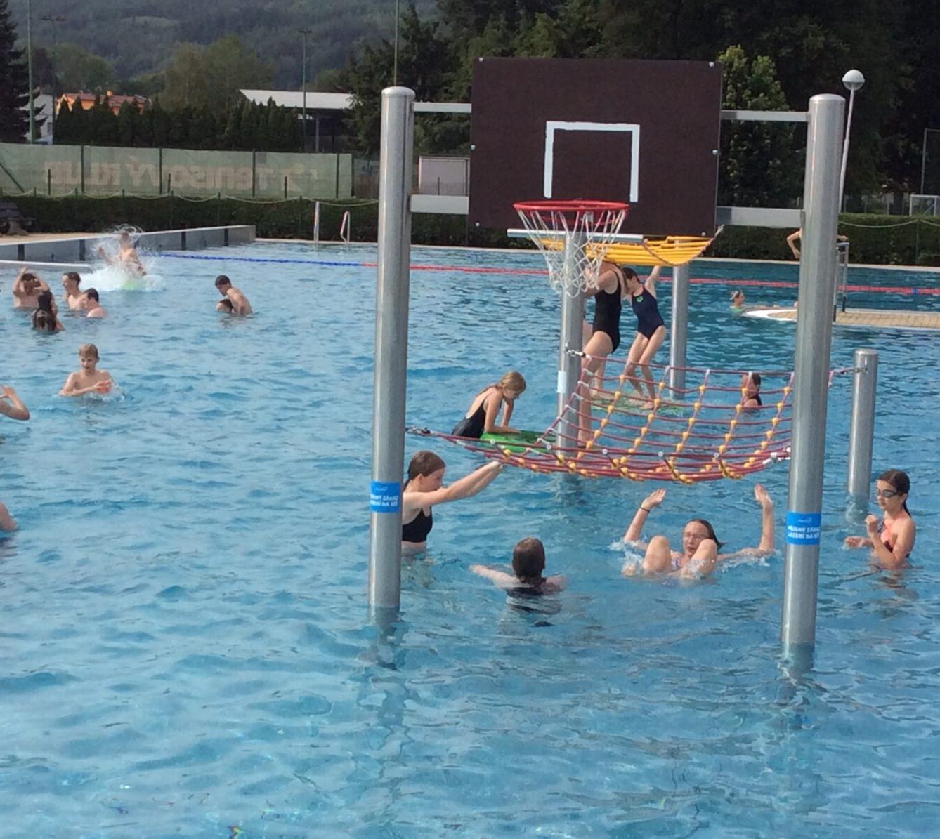 ZAKONČENÍ ŠKOLNÍHO ROKU V AQUAPARKU ÚSTÍ NAD ORLICÍ - 5