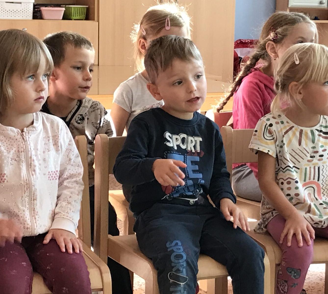 DIVADÉLKO U DVOU SLUNCÍ: ,,O NANYNCE" - 12