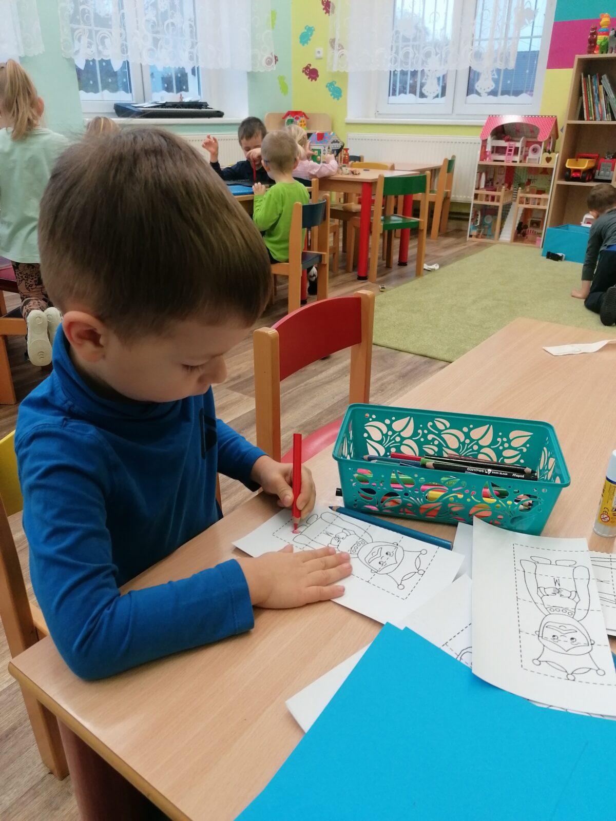 Broučci: "Na nový rok o slepičí krok" :-) - 14