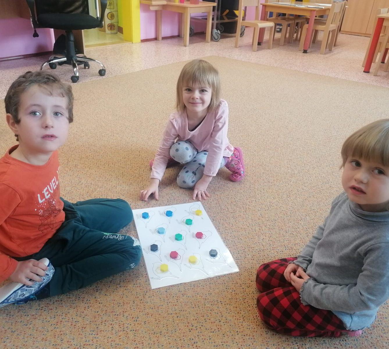 společná práce- "Zvířátka a ptáčci v zimě" :-) - 8