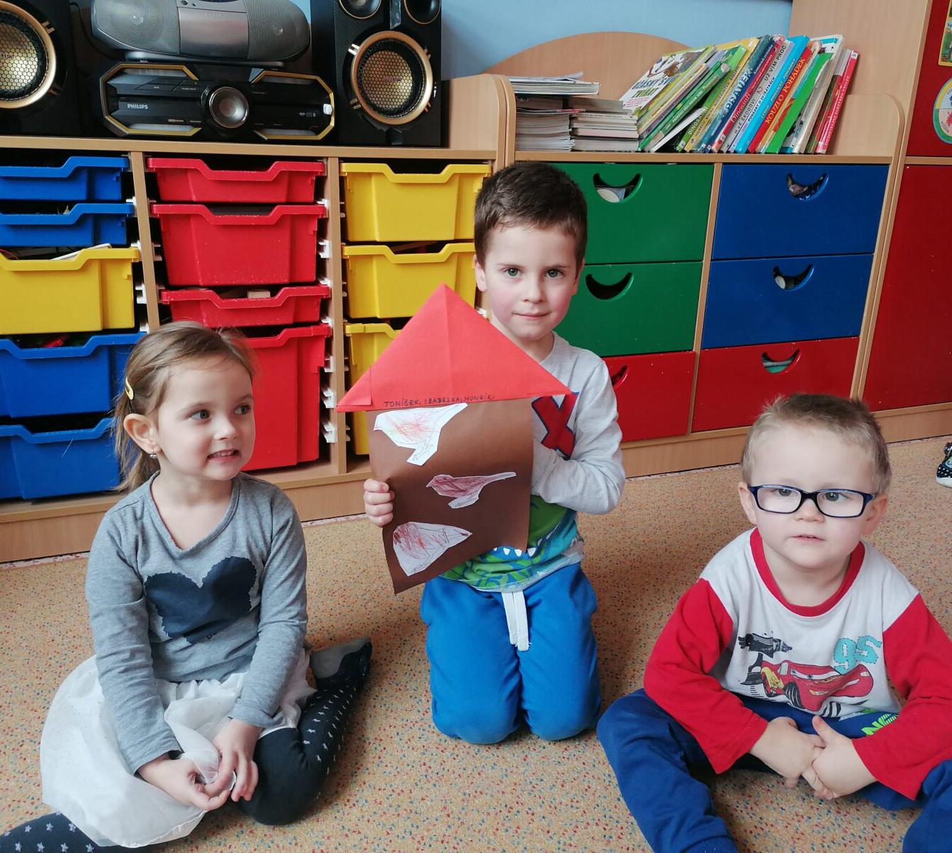 společná práce- "Zvířátka a ptáčci v zimě" :-) - 37