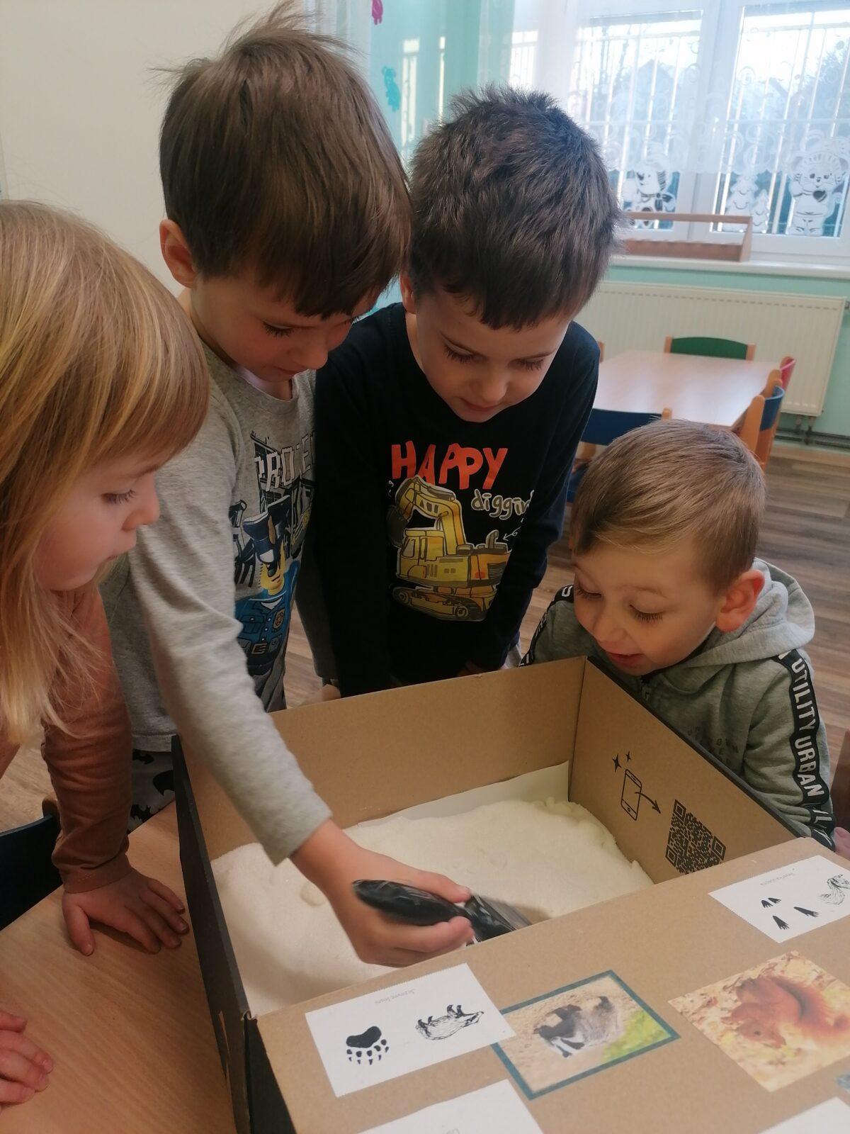 "Poznáváme zvířátka podle stop" :-) - 8