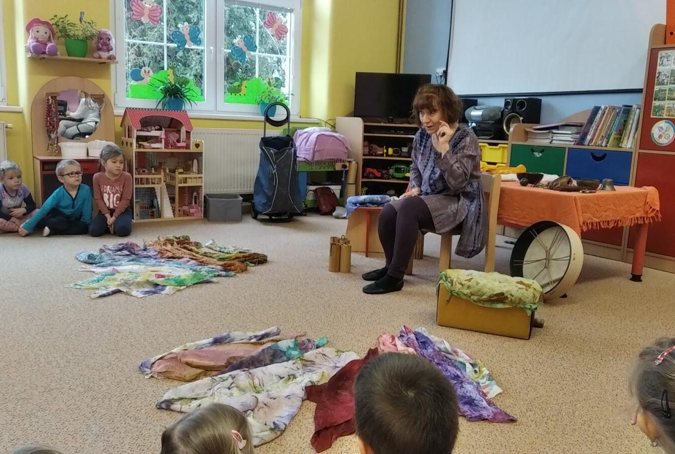 Muzikoterapie-„pohádka o Honzíkovi a Aničce“ - 2