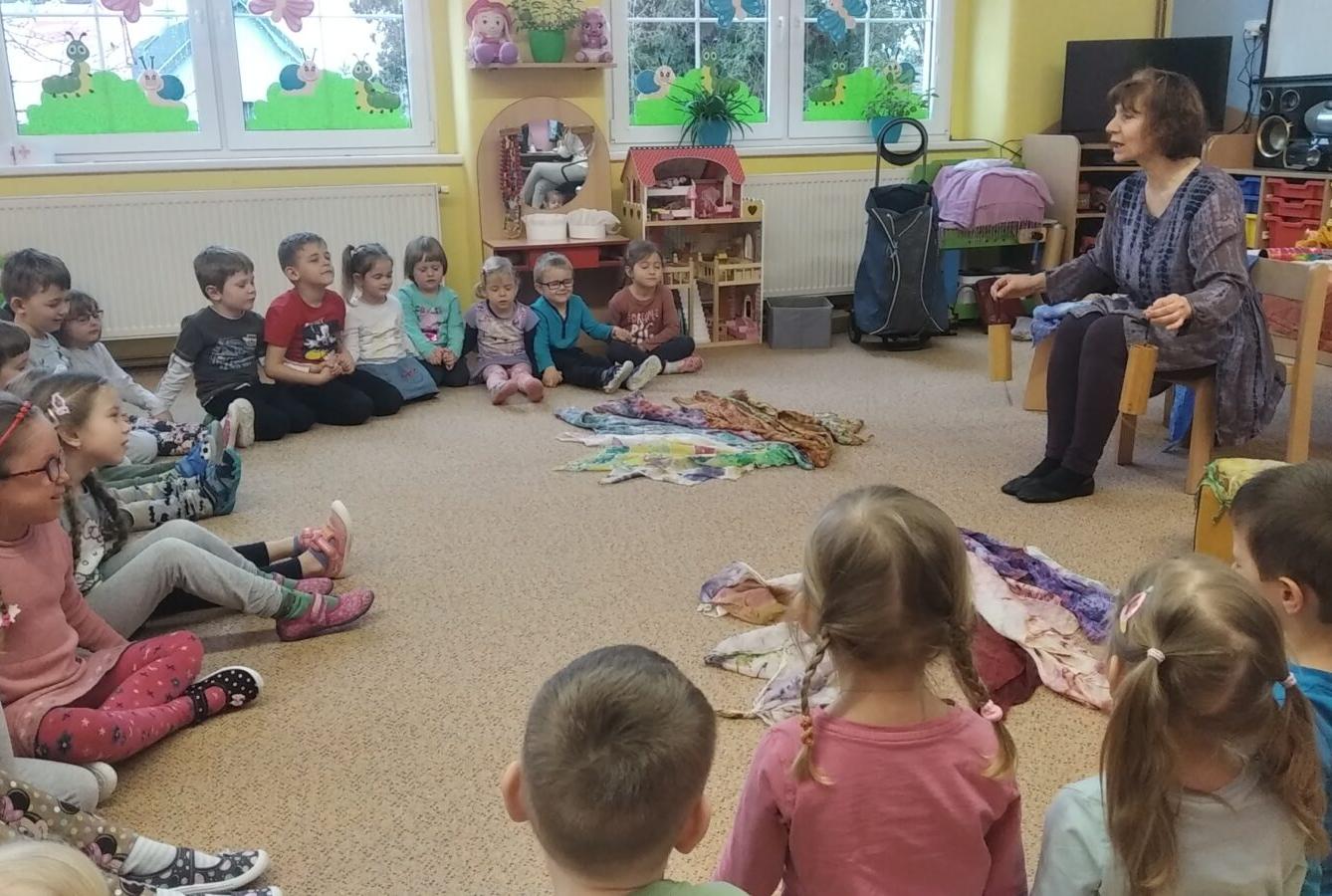 Muzikoterapie-„pohádka o Honzíkovi a Aničce“ - 11