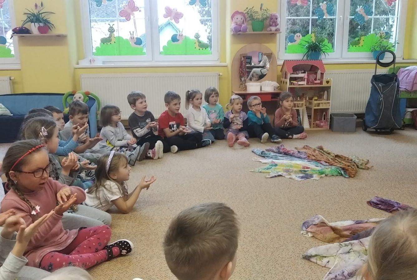 Muzikoterapie-„pohádka o Honzíkovi a Aničce“ - 13