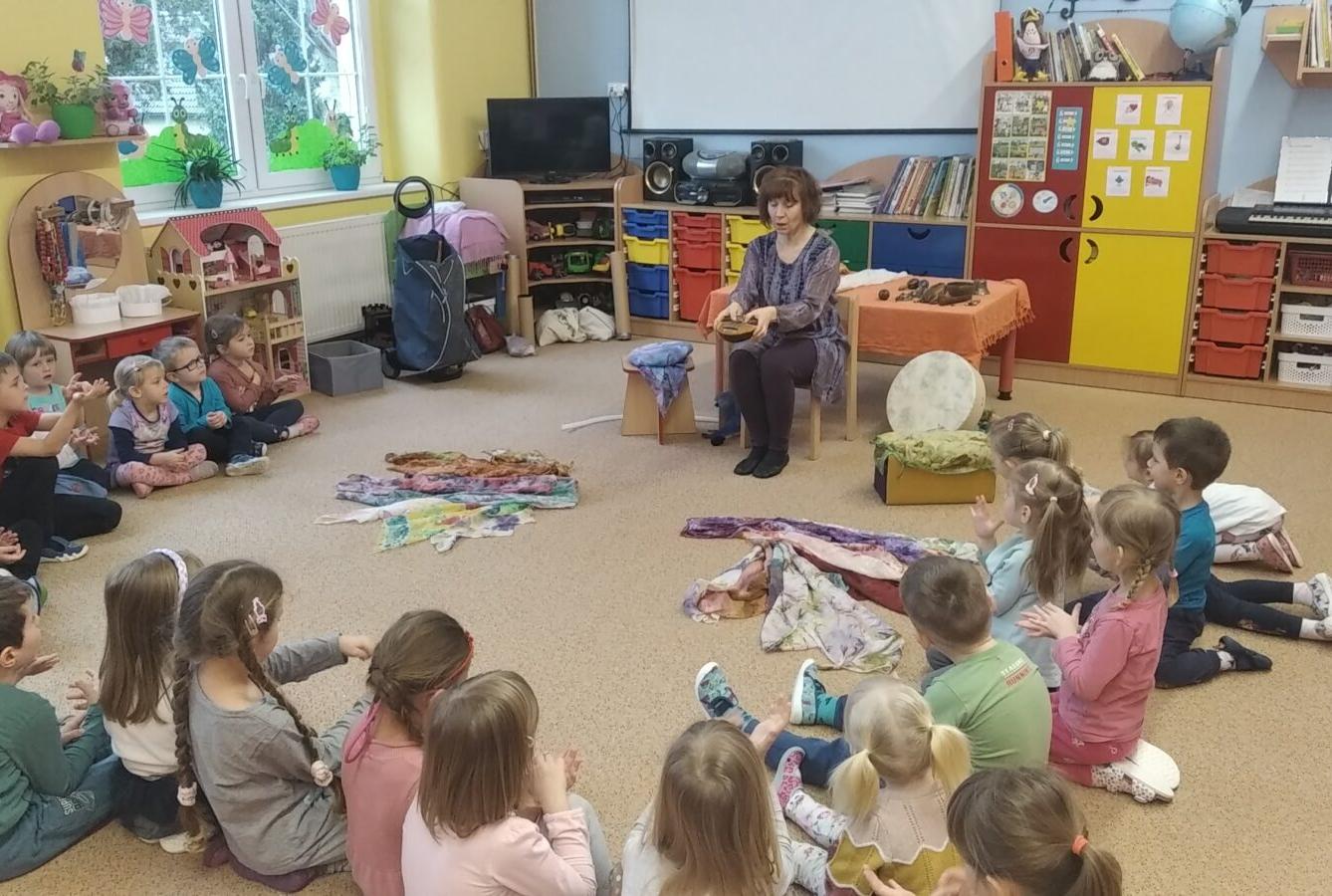 Muzikoterapie-„pohádka o Honzíkovi a Aničce“ - 17