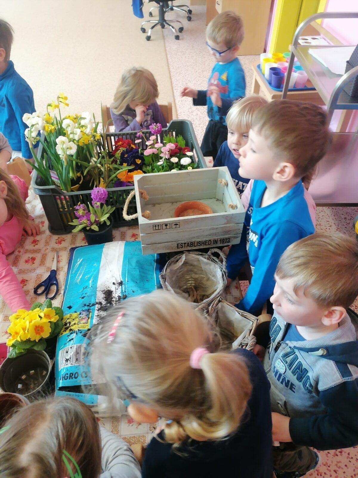 "Sázíme kytičky a děláme pokusy" - 19