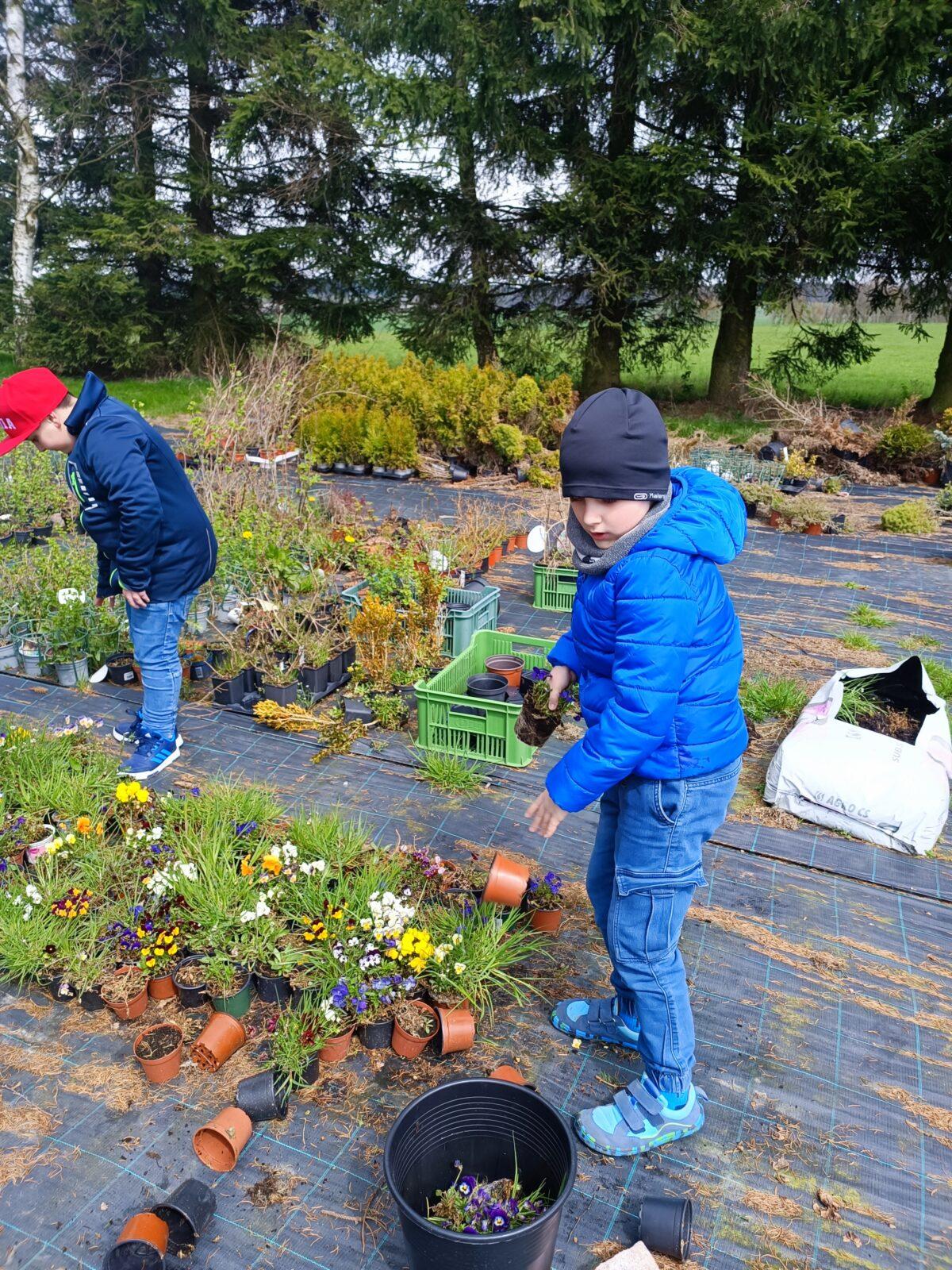 II. oddělení školní družina - duben,březen - 32