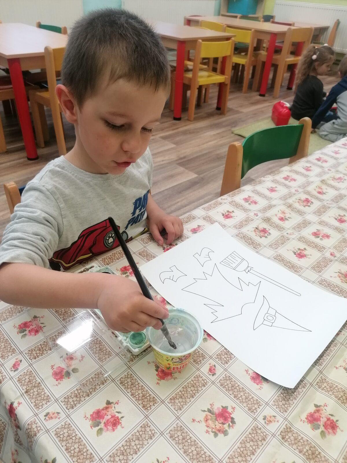 Broučci: "přípravy na ČARODĚJNICE" :-) - 21