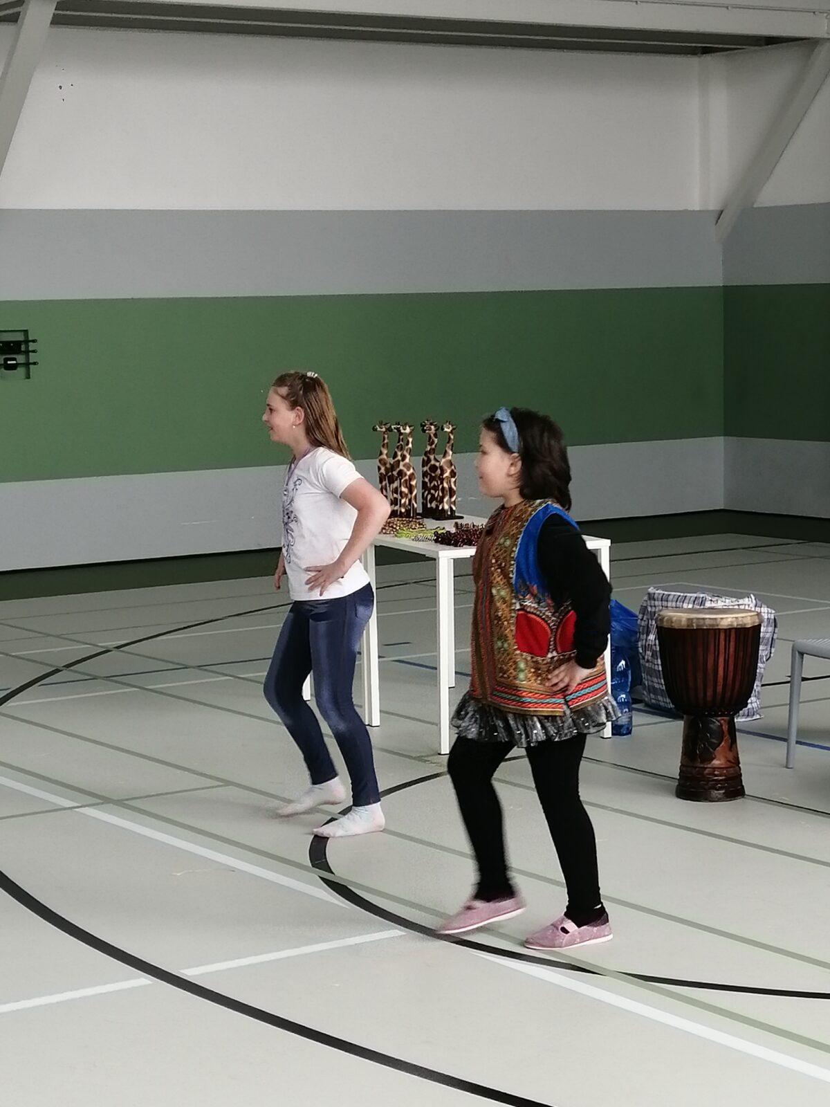 Návštěva hudební skupiny Emongo z Konga - 4