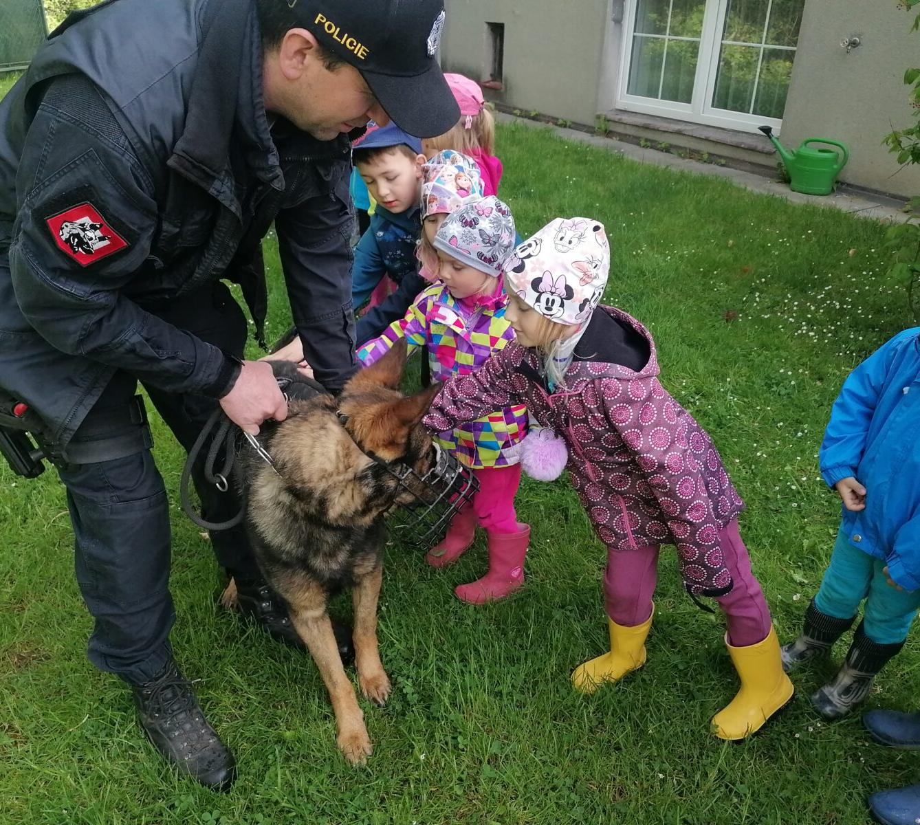 Policie ČR v naší školce :-) - 37
