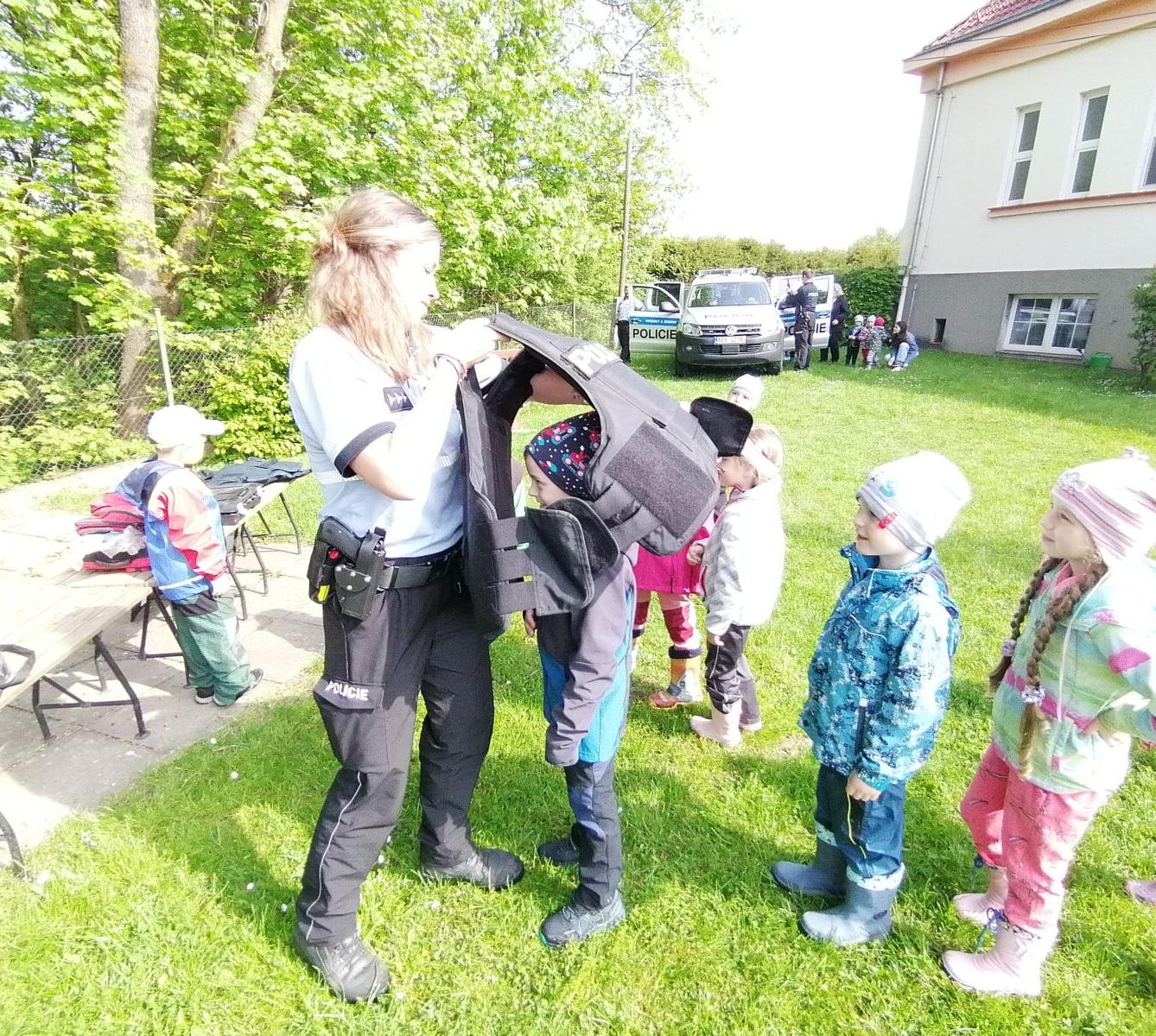 Policie ČR v naší školce :-) - 60