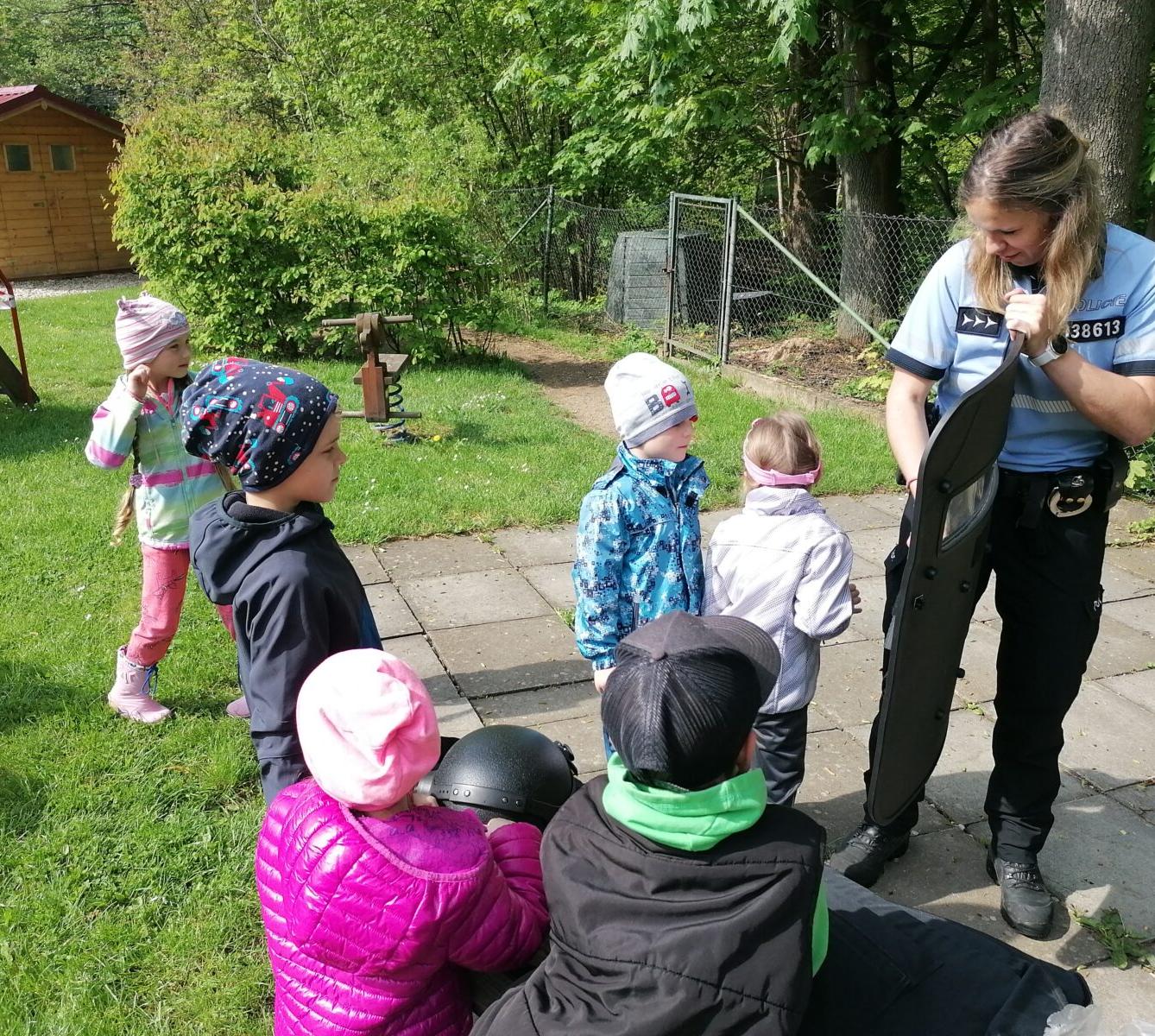 Policie ČR v naší školce :-) - 70