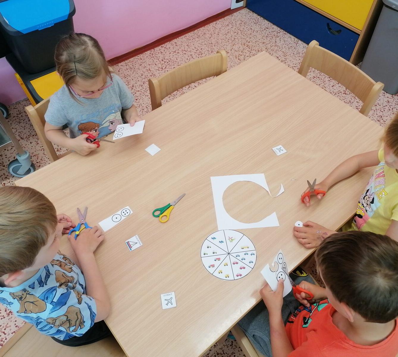 Broučci a Sovičky pracují společně :-) - 1