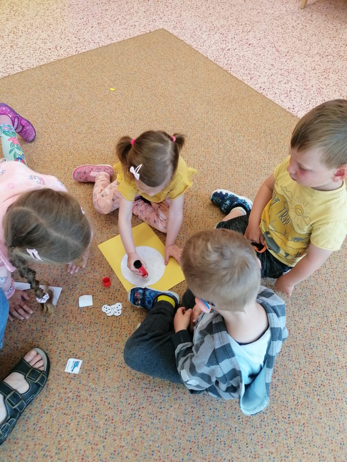 Broučci a Sovičky pracují společně :-) - 10