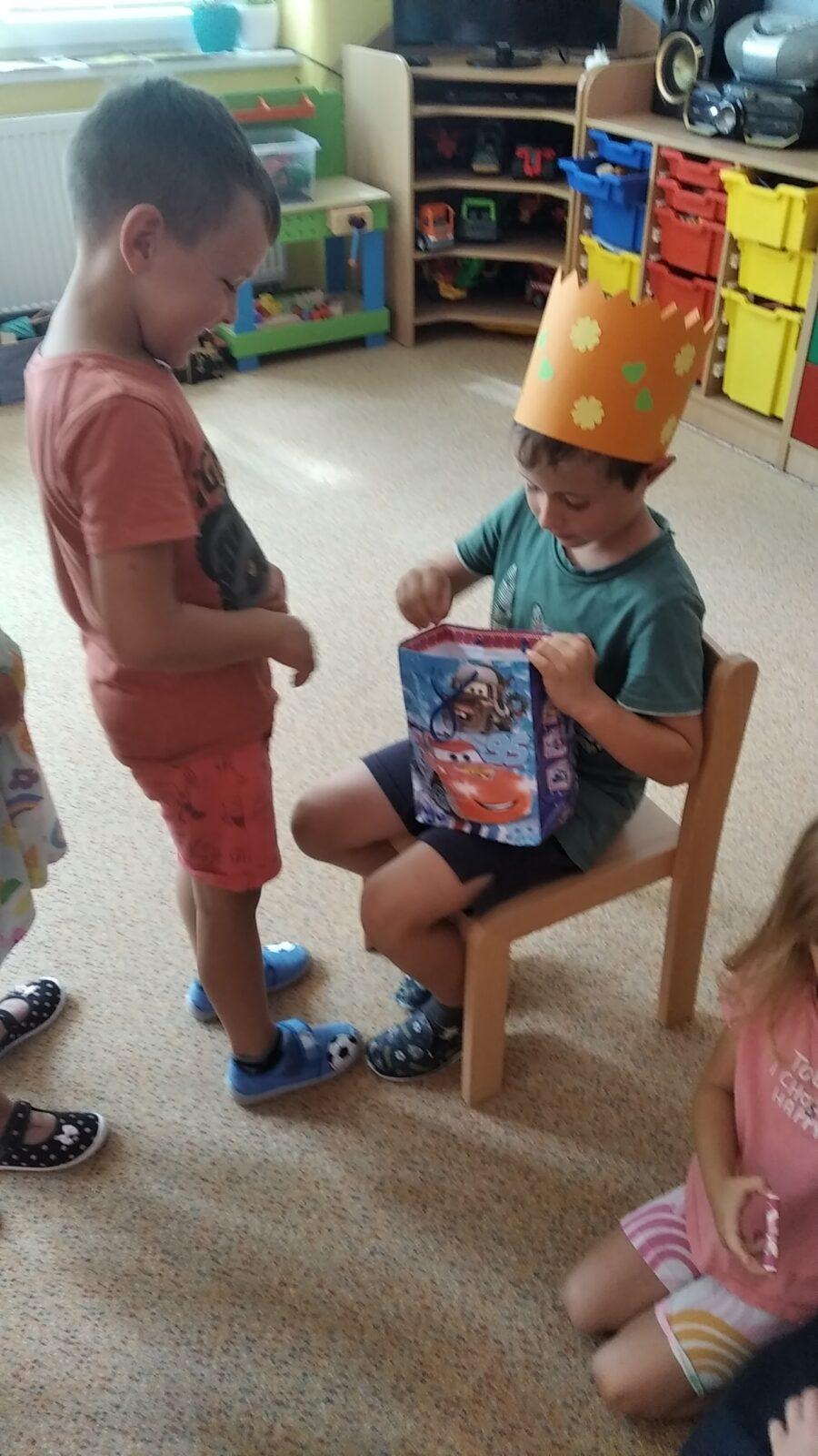 SLAVÍME: KUBÍČEK MĚL NAROZENINY :) - 4