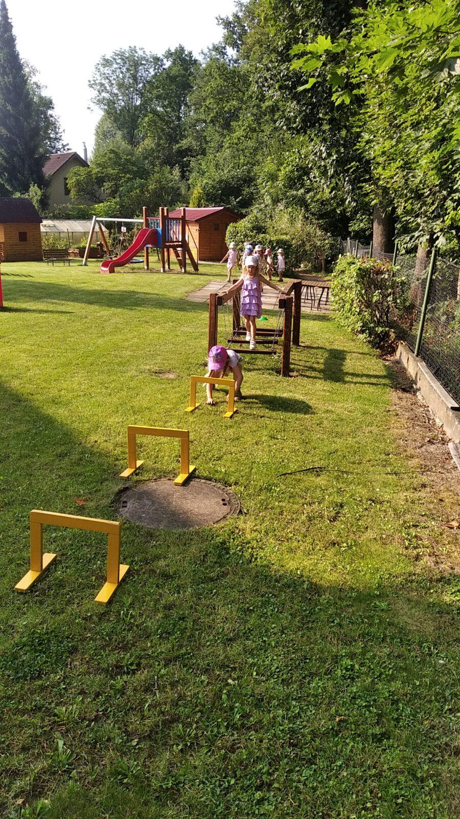 TÝDENNÍ PROJEKT 2 : ,,OD KYTIČKY K MEDU“ - 33