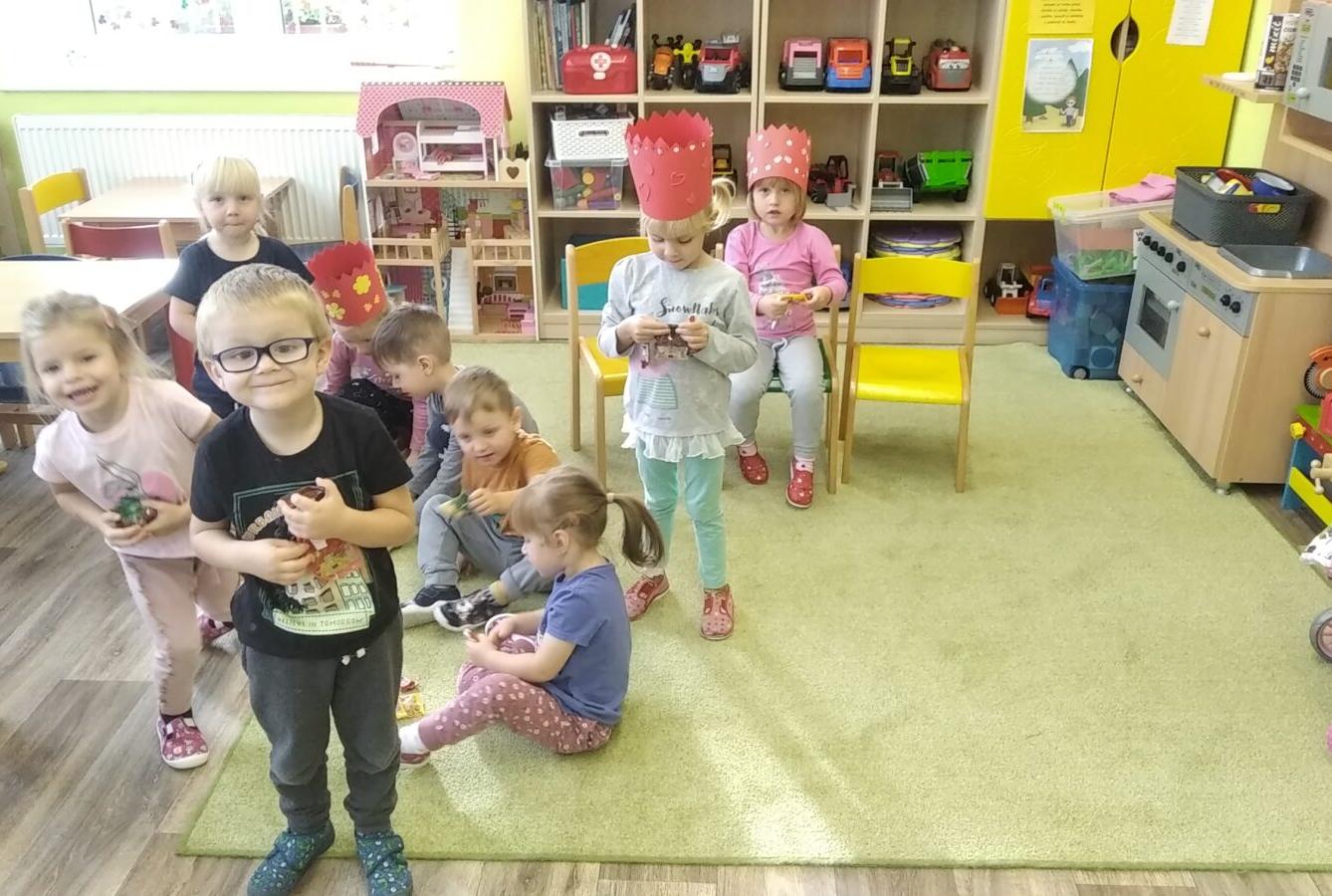 slavíme: Elenka, Karolínka a Natálka měly narozeniny - 12