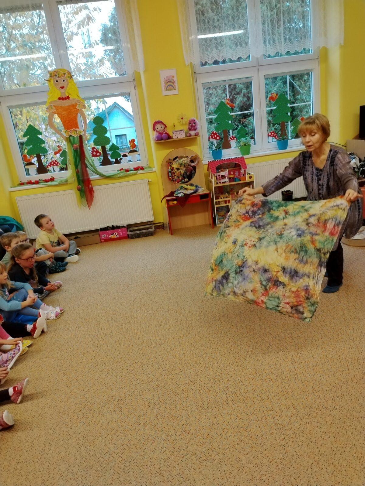 MUZIKOTERAPIE: ,,POHÁDKA PRO PLANETU ZEMI" - 4