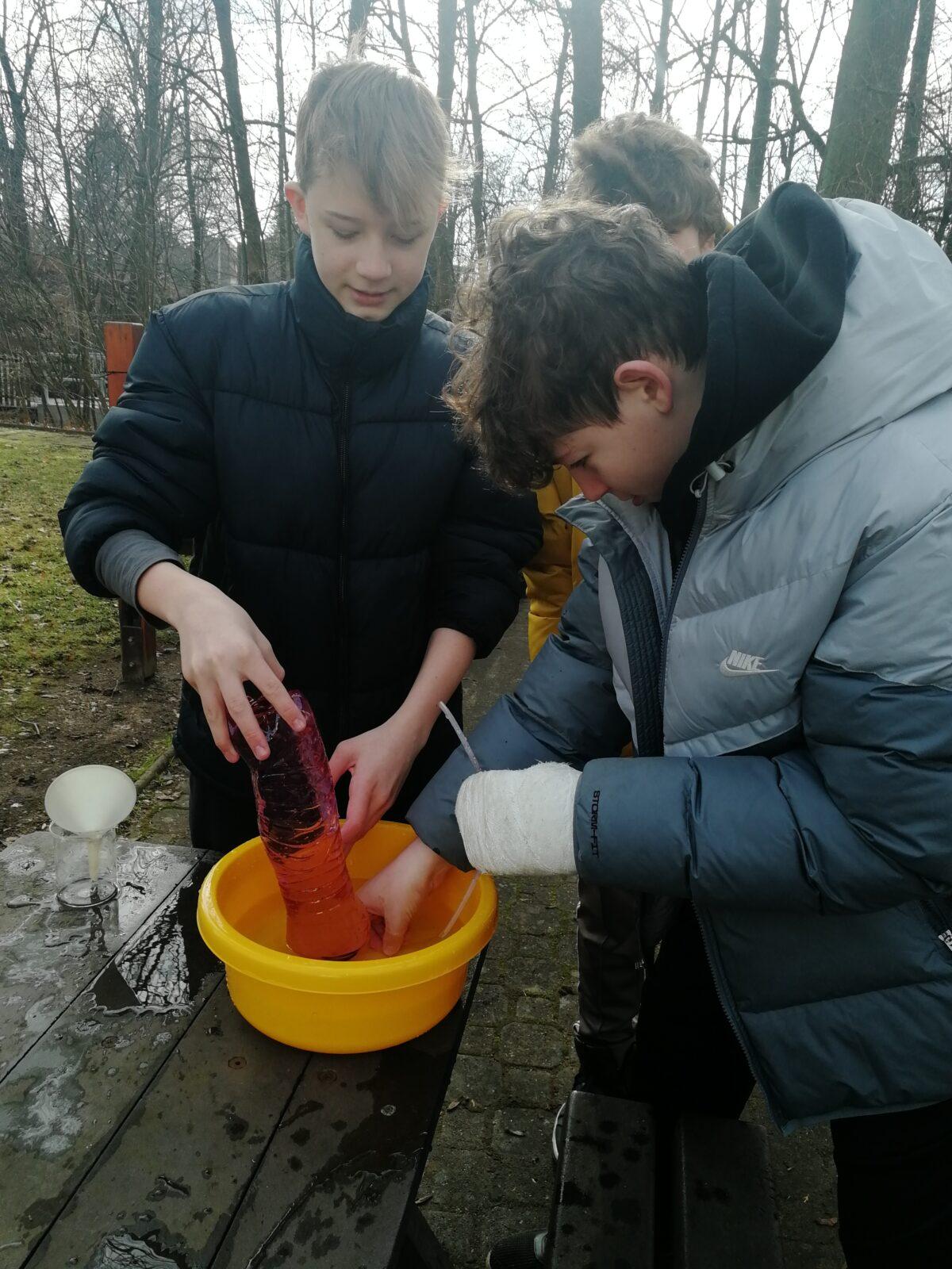 Laborky - žáci 8.A - 3