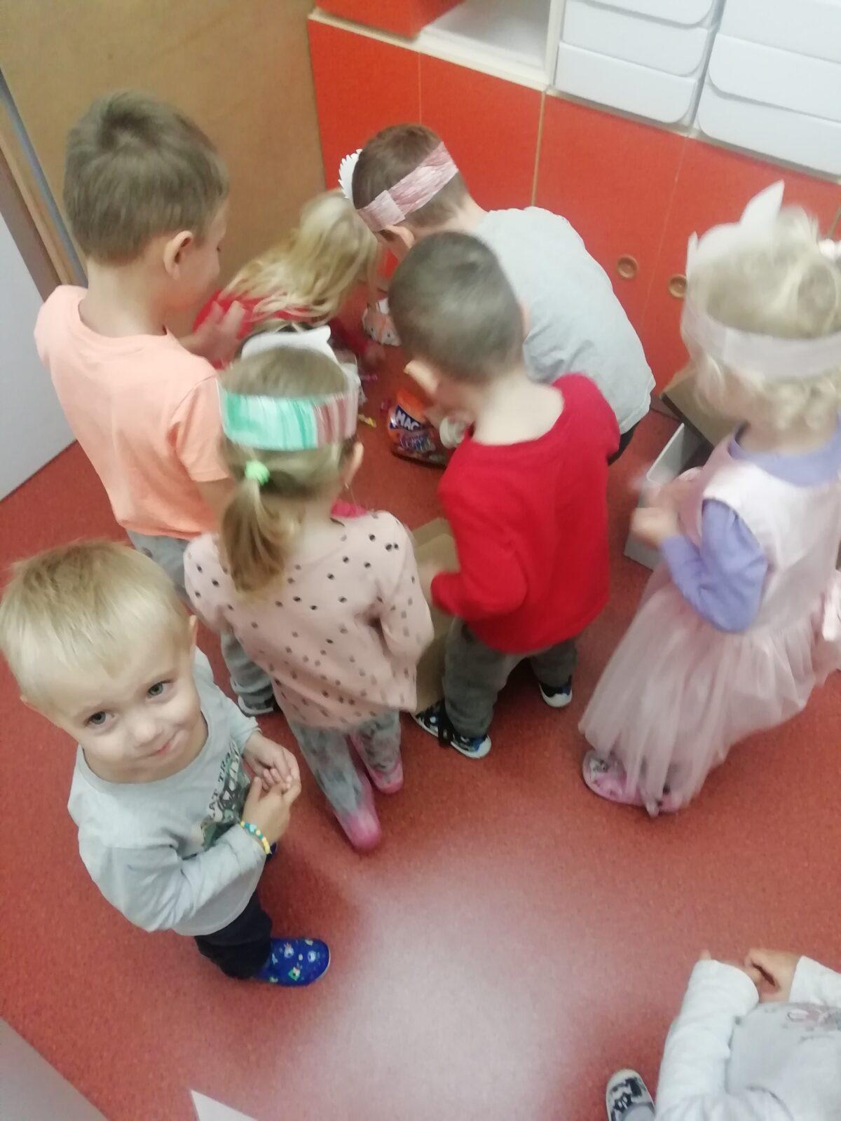 Broučci - Poznáváme les a lesní stezka ve školce - 32