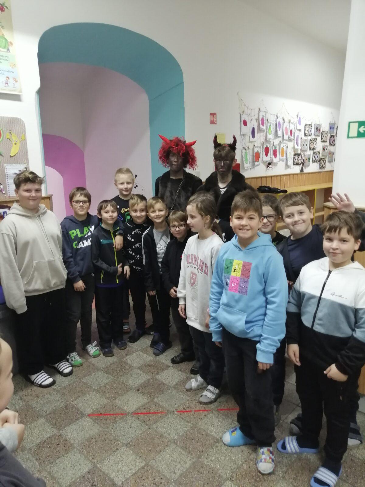 Mikuláš, andělé a čerti ve škole - 9