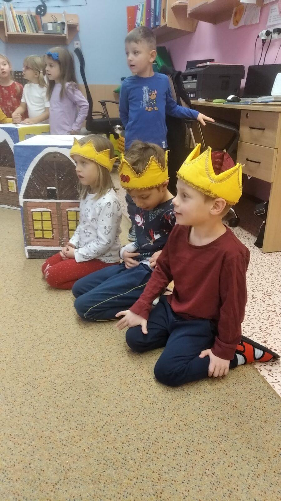 broučci a sovičky: těšíme se na vánoce, nadílka - 2