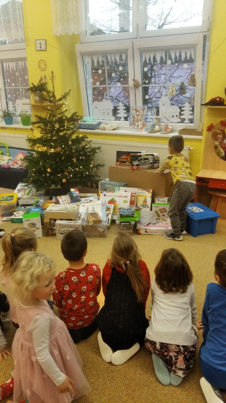 broučci a sovičky: těšíme se na vánoce, nadílka - 28