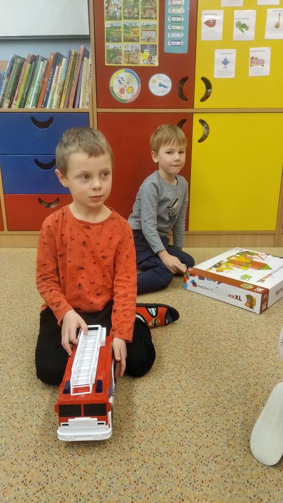 broučci a sovičky: těšíme se na vánoce, nadílka - 33