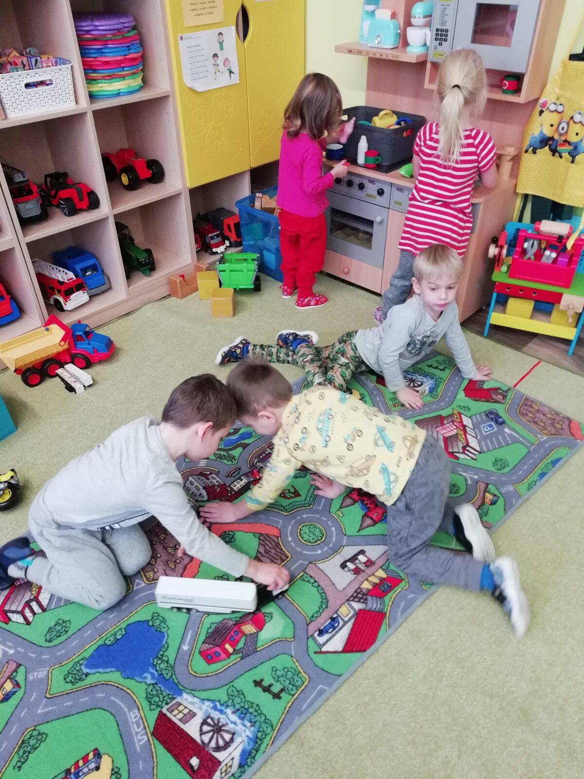 Broučci: První společné dny v novém roce + sněhové hrátky se Sovičkami - 8