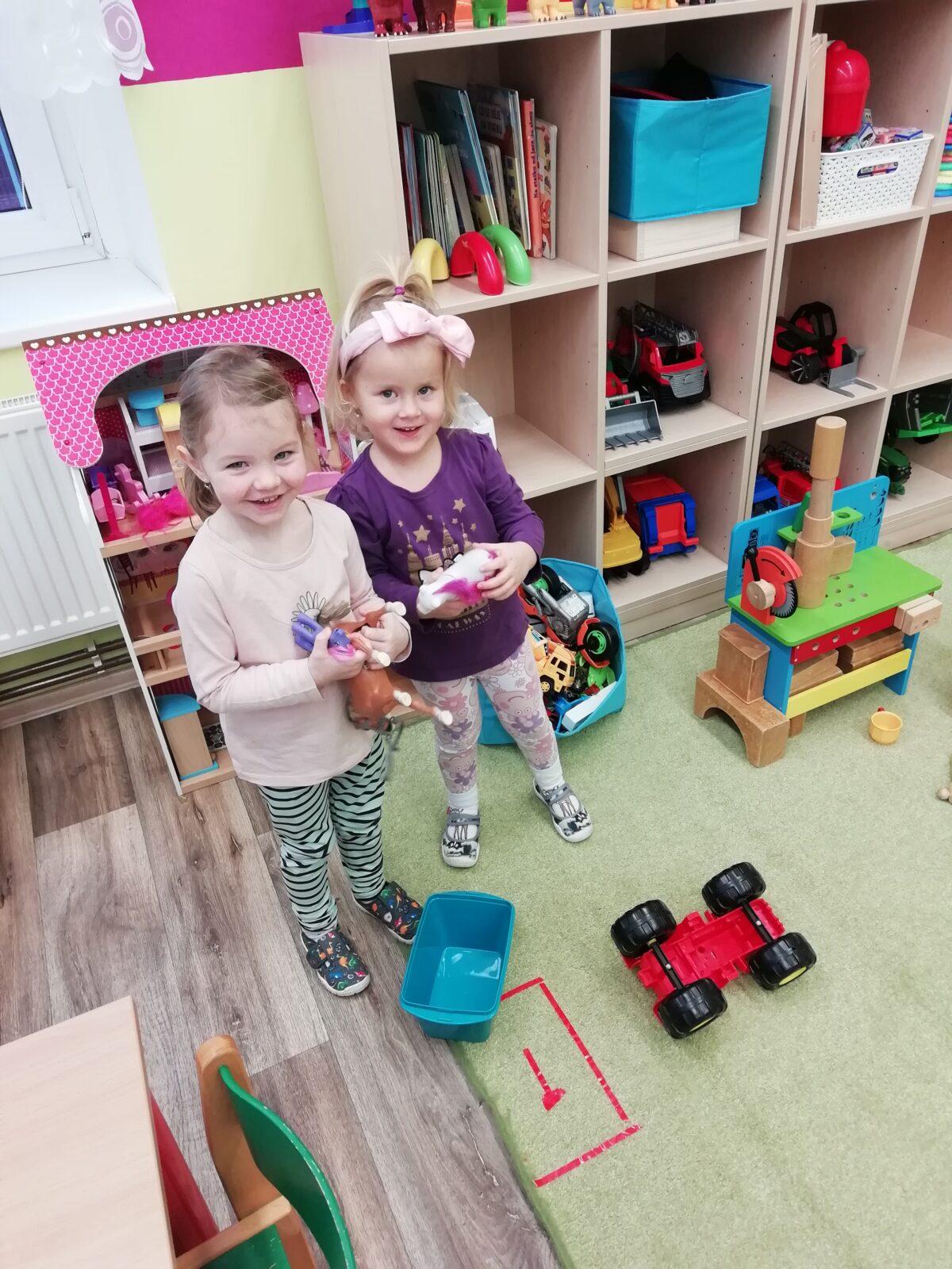 Broučci: První společné dny v novém roce + sněhové hrátky se Sovičkami - 19