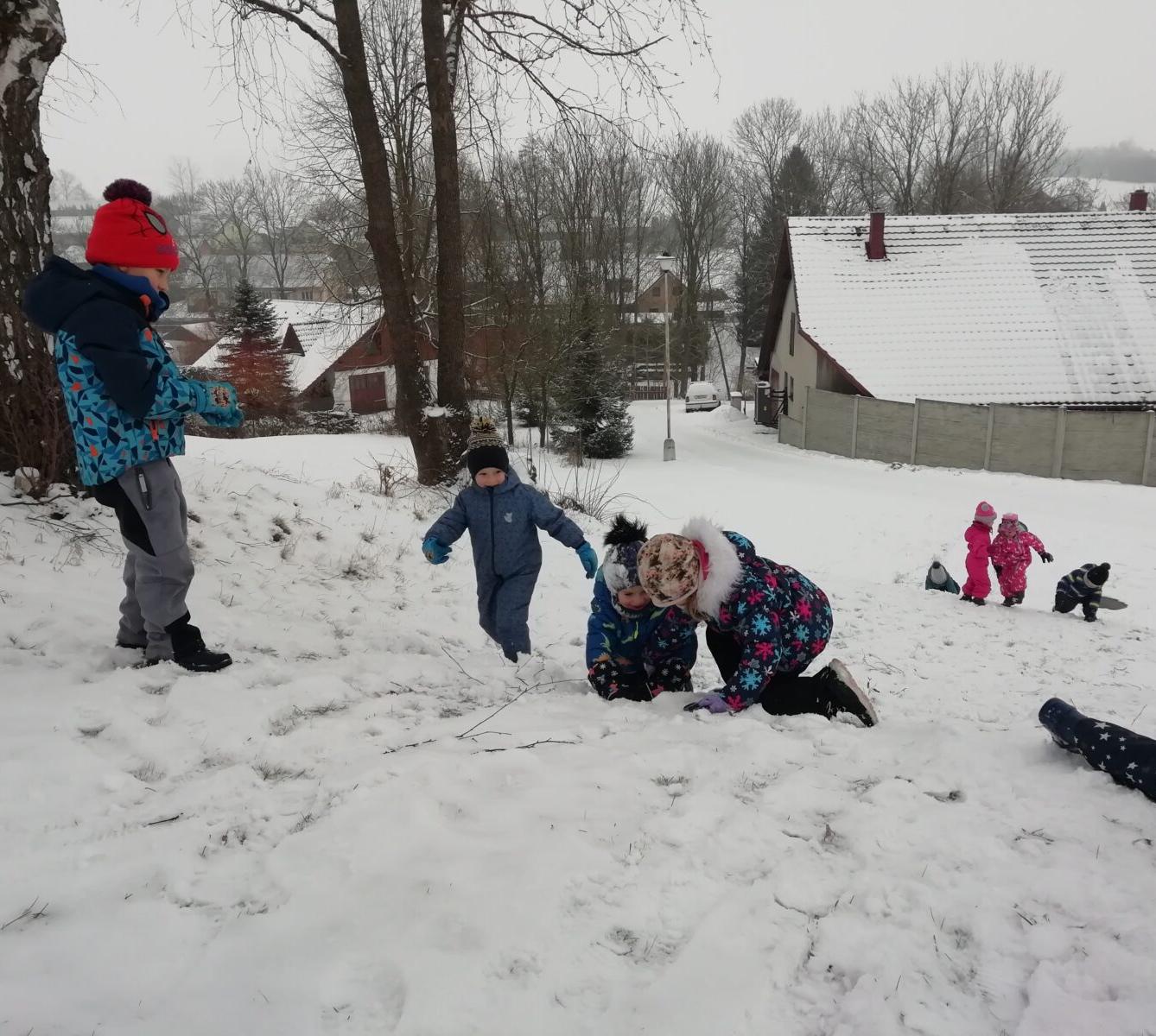 Broučci: První společné dny v novém roce + sněhové hrátky se Sovičkami - 39