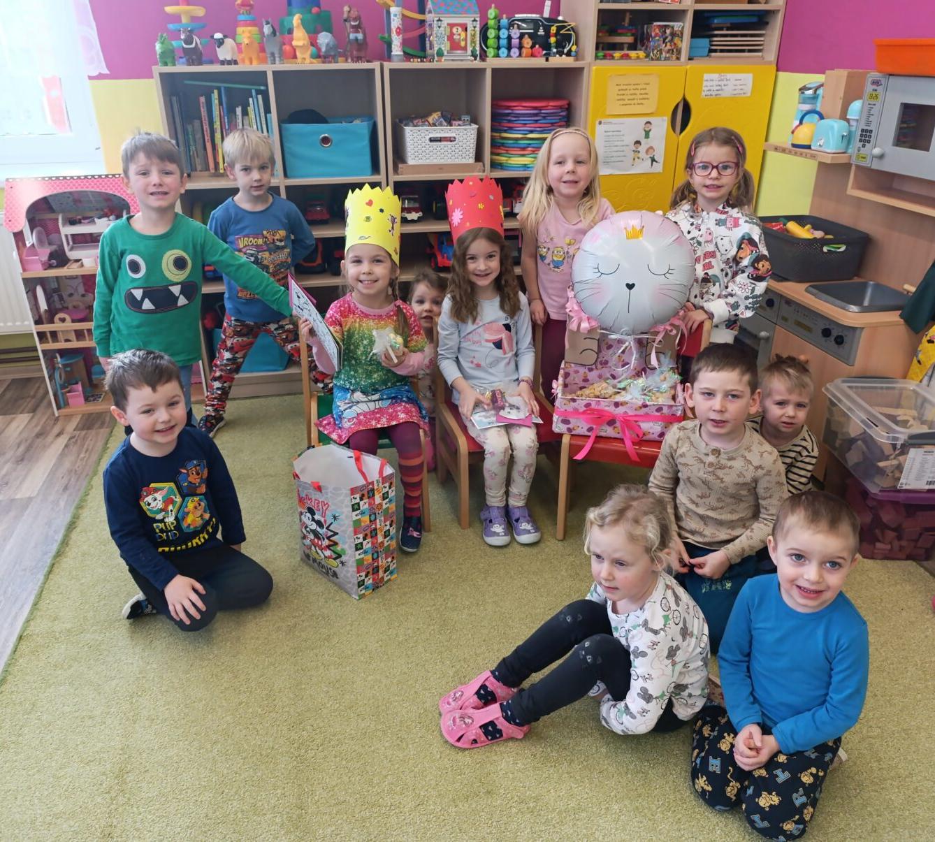 slavíme: Tinka a Lucinka, holky měly narozeniny - 19