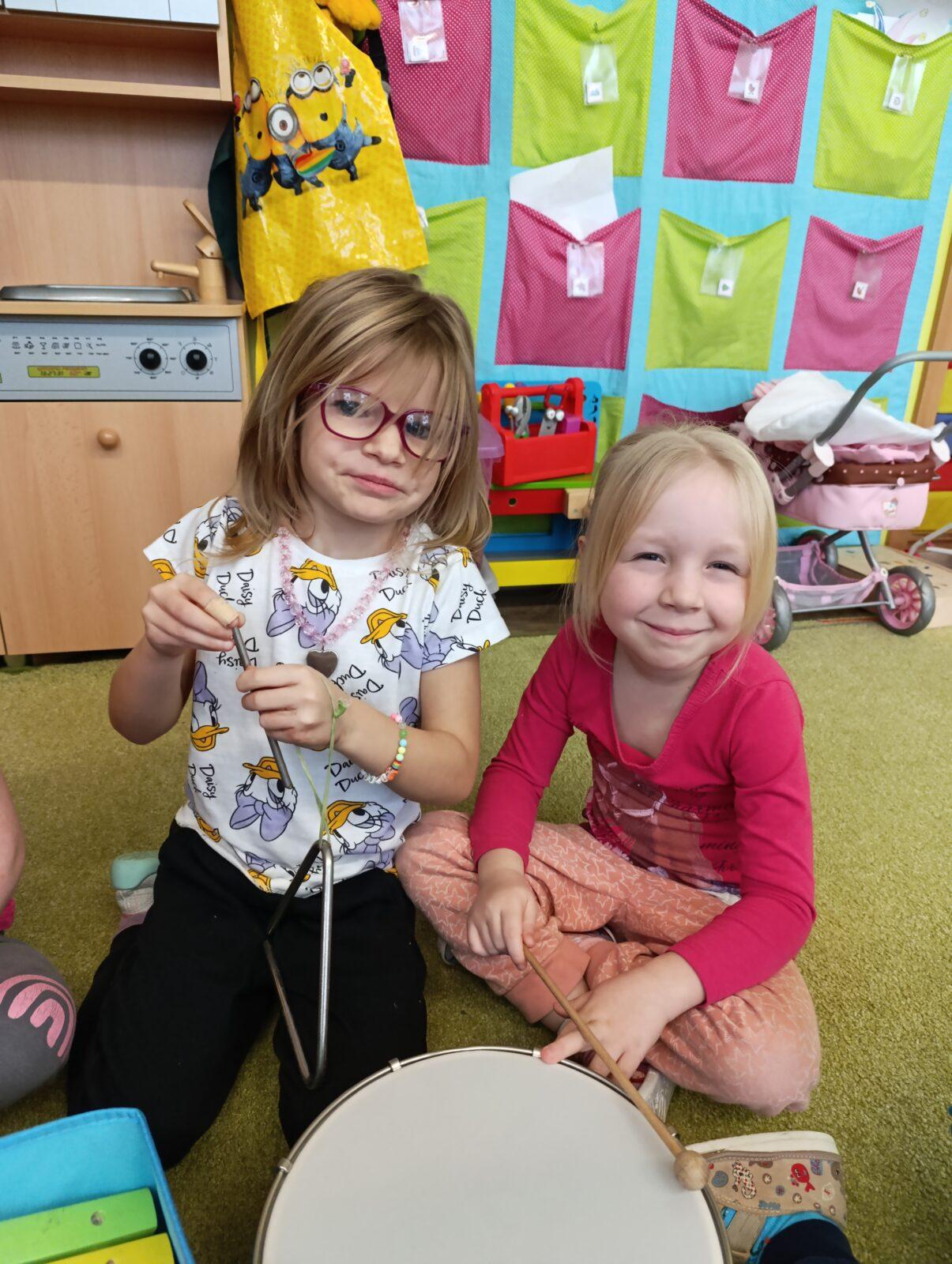 broučci: tvoření -zvířátka+příprava na karneval a masopust - 63