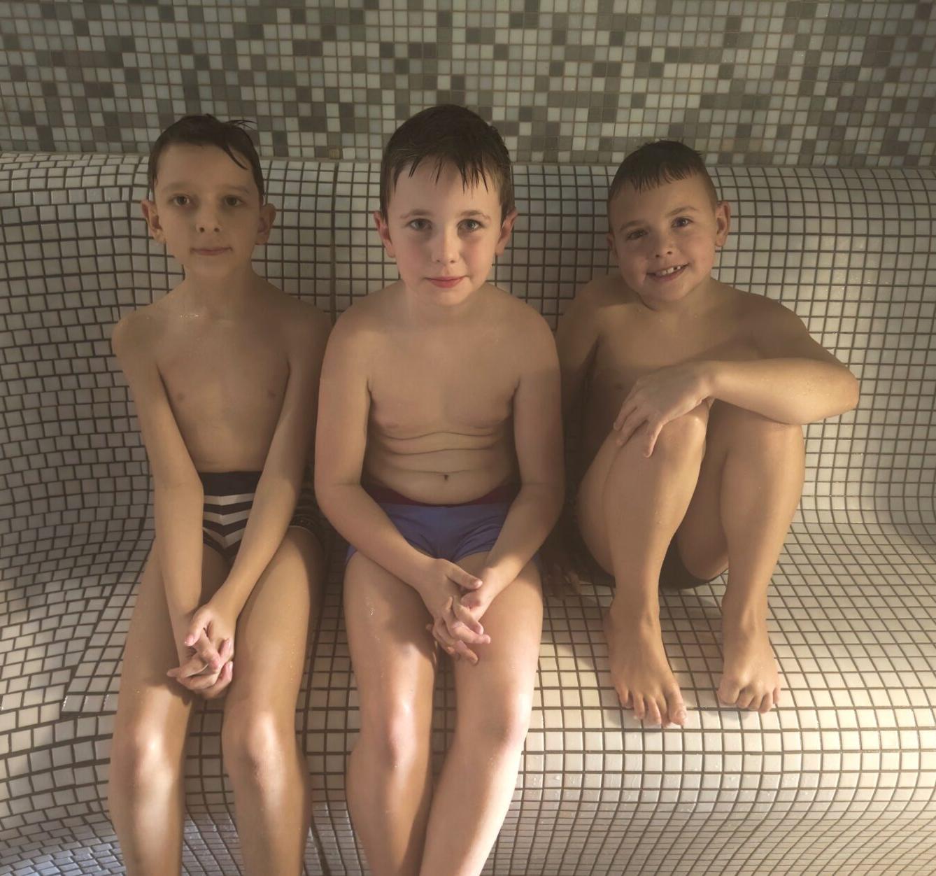 18. 3. Plavecký výcvik - 2. třída, 3. A, 3. B - 12