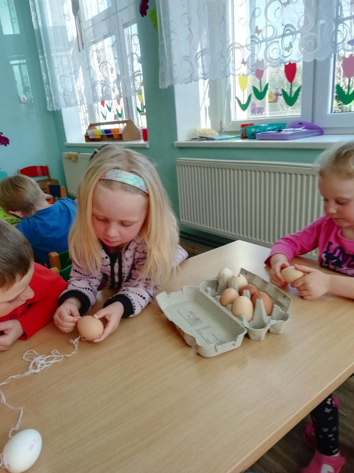 BROUČCI - ,,O ZAKLETÝCH STROMECH, PŘIŠLO JARO DO VSI´´ - 33