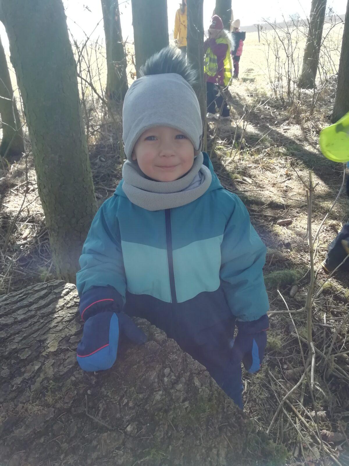 BROUČCI - ,,O ZAKLETÝCH STROMECH, PŘIŠLO JARO DO VSI´´ - 39