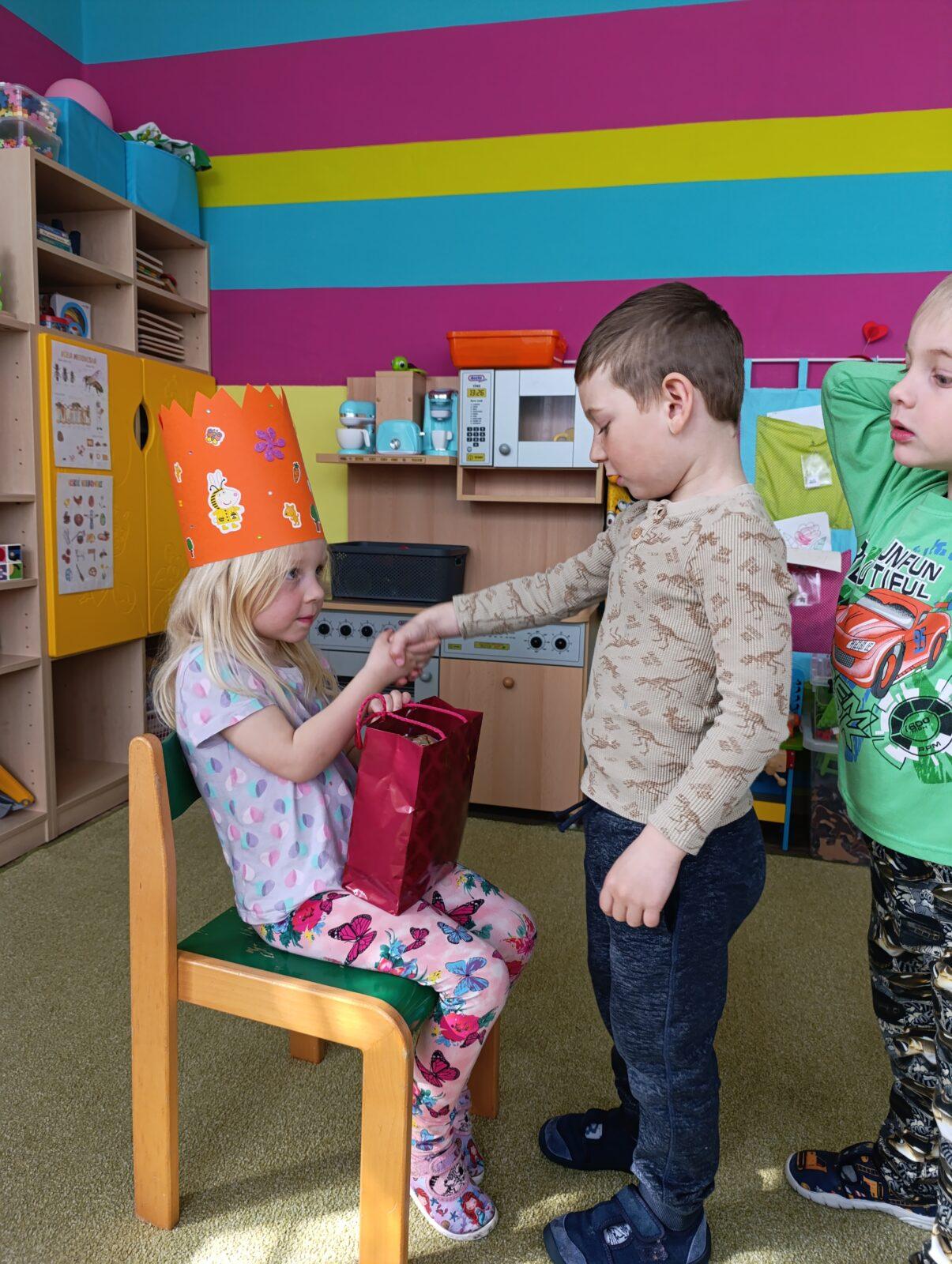 slavíme: Ivetka měla narozeniny - 5